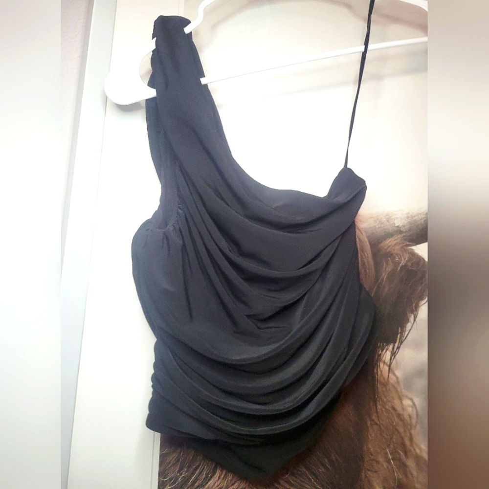 EXPRESS One Shoulder Rouched Top - Picture 2 of 6